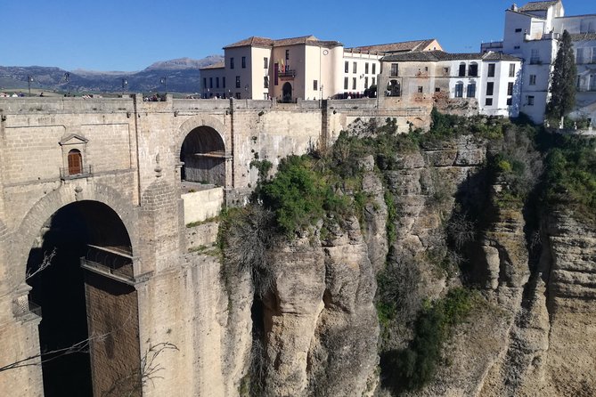 White Villages and Ronda Day Trip From Seville - Experiencing Ronda