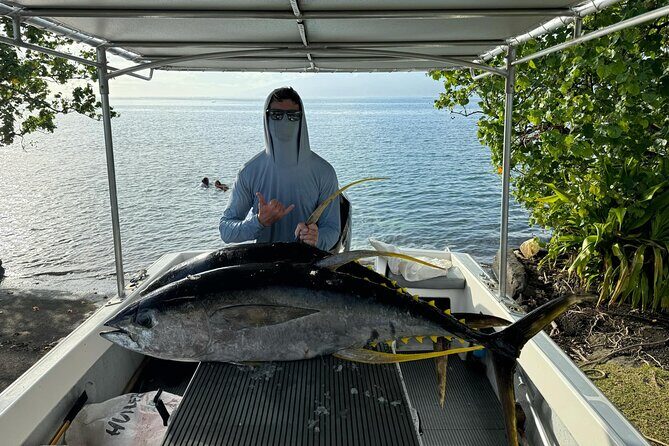 Wholesale Fishing in Poti Marara at Tahiti Teahupoo Peninsula - Key Points