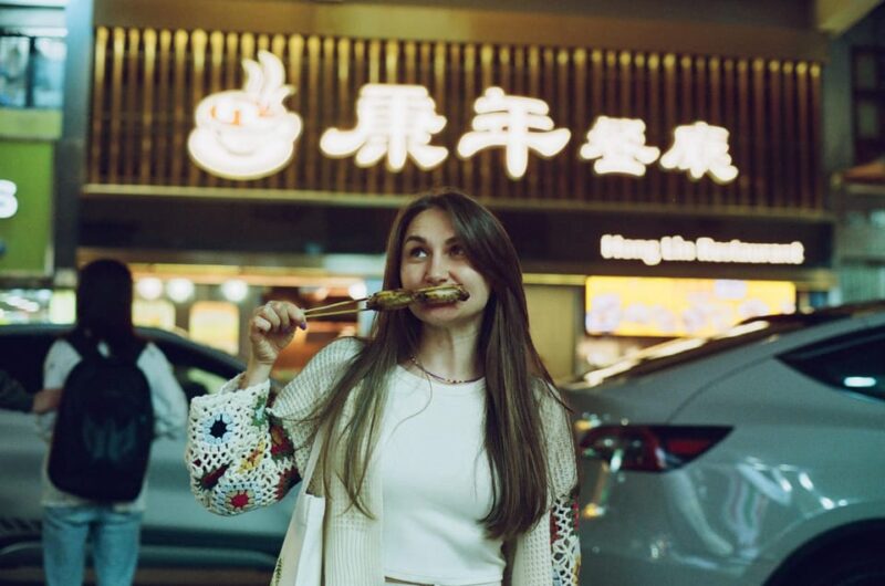 Why HK so Tasty: 1.5 Hour Private Food Tour &Hk Food Culture - Guides Expertise and Passion