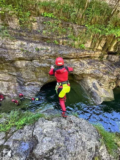 Wiestal: Canyoning in der Almbachklamm - Swiss Cheese Tour - Who Should Consider This Tour?