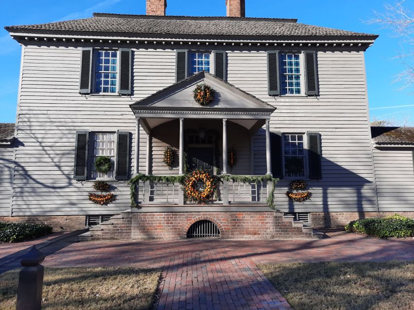 Williamsburg: Christmastime in Virginia Walking Tour - Frequently Asked Questions
