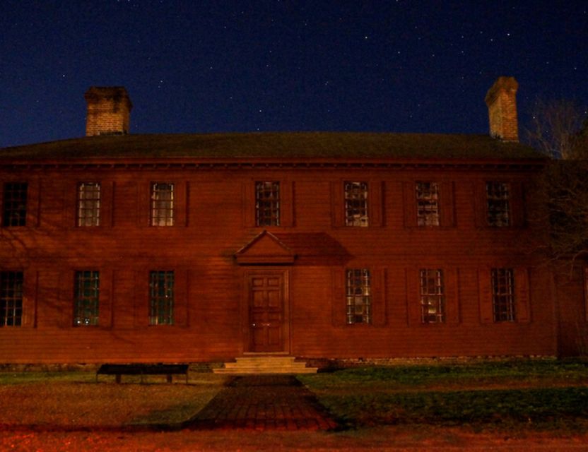 Williamsburg: Colonial Ghosts Haunted Walking Tour - Meeting Point
