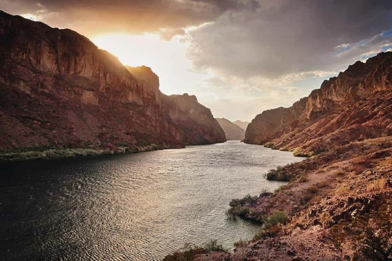 Willow Beach: Emerald Cave Sunset Tour w/ Campfire & Dinner - Who Should Consider This Tour?