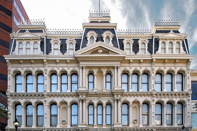 Wilmington Scavenger Hunt: Review of Adventure - Navigating the Scavenger Hunt App