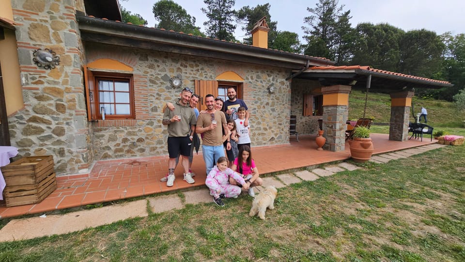 Win near Florence lunch or dinner in a traditional Tuscan farmhouse - FAQ