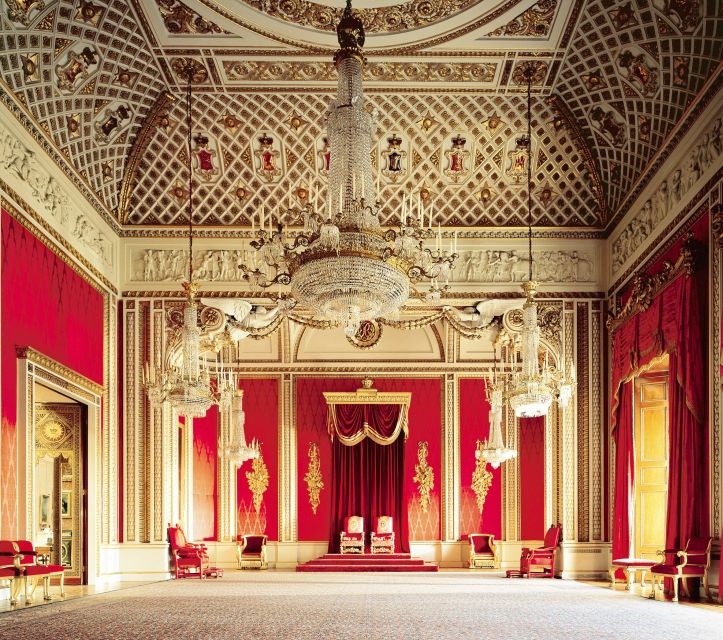 Windsor Castle and Buckingham Palace Full-Day Tour - Buckingham Palaces Rich History