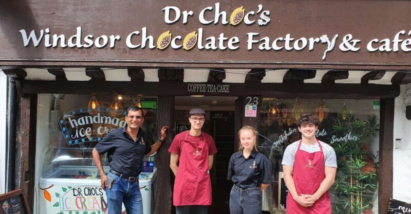 Windsor: Dr Chocs Mini Chocolatier Chocolate Workshop - Handcrafting Chocolate Delights