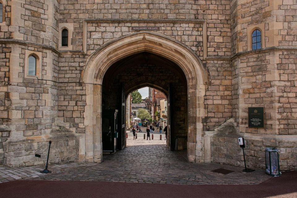 Windsor Stonehenge Bath Private Tour From London With Passes - Key Points