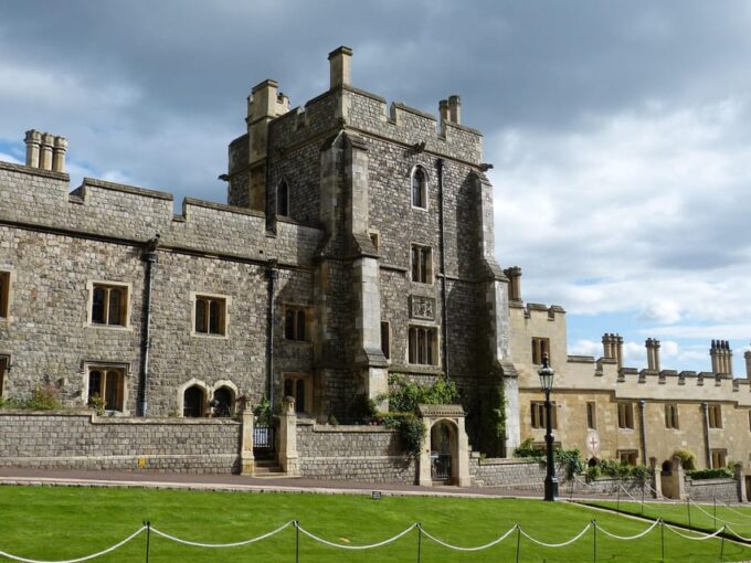 Windsor, Stonehenge Winchester Private Tour Includes Entry - Sum Up