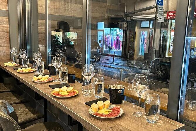 Wine and Tapas Boutique Bulgarian Wine Tasting - Key Points