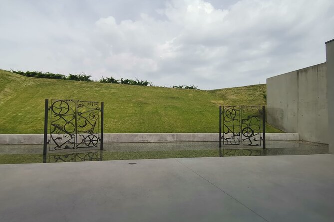 Wine Elegance: Discovery at Château La Coste and La Gaude - Customer Feedback and Disappointment