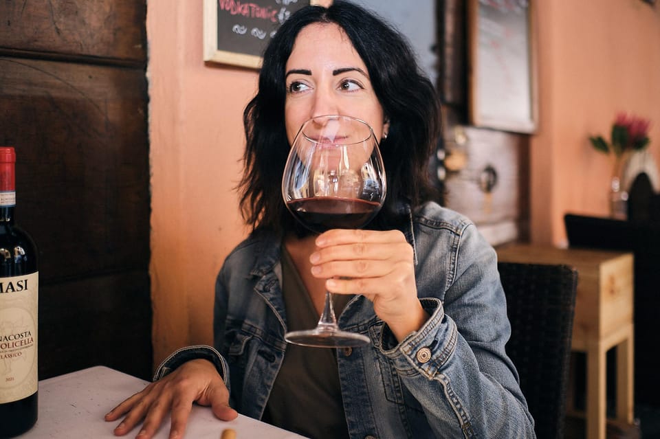 Wine Tasting Near the Aquarium of Genoa - Customer Feedback and Accessibility