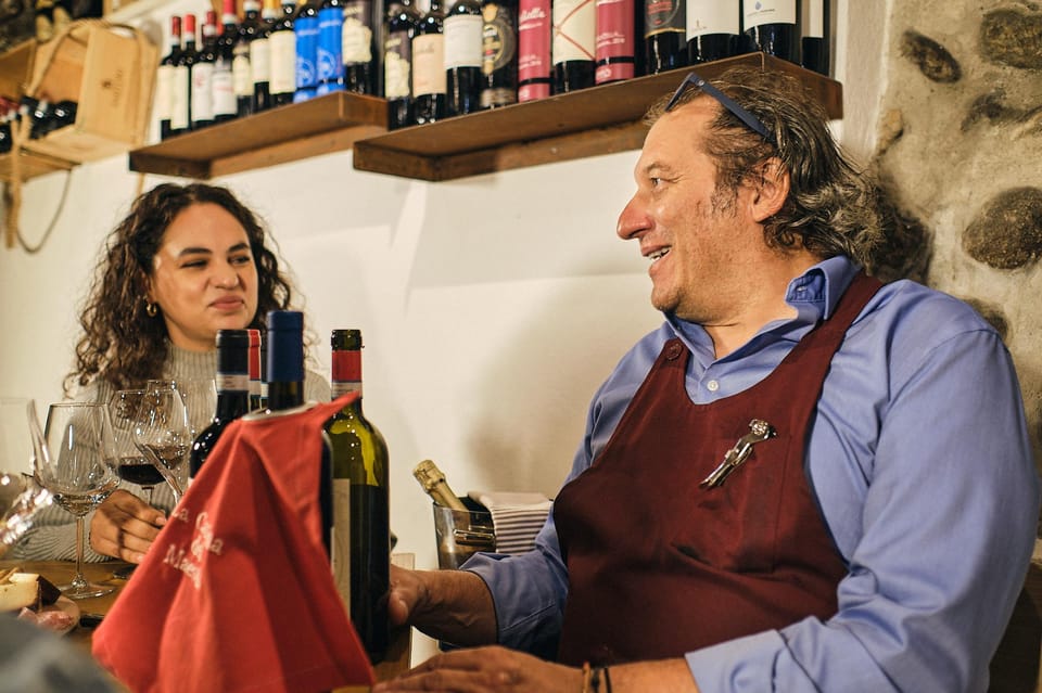 Wine Tasting Near the Aquarium of Genoa - Exploring the Local Wine Region