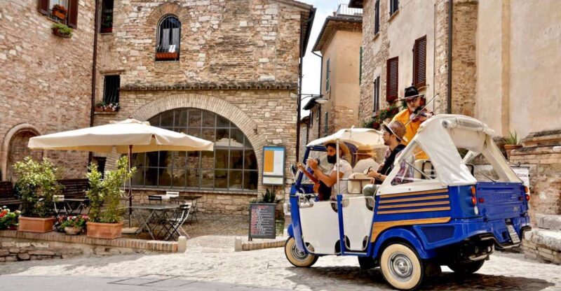 Wine Tour Spello in Tuk Tuk English +Spanish - Key Points