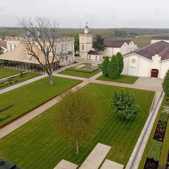 Wine Tour : the Beauty and Flavors of Bordeaux Vineyards. - Exploring Iconic Châteaux