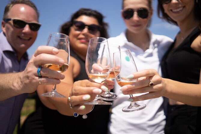 Wine Tour with Lunch in Niagara-on-the-Lake - Who Will Love This Tour?