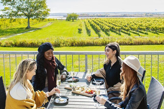 Wine Tour Wolfville Wine Tours in Nova Scotia- 6 Hours - What the Reviews Say
