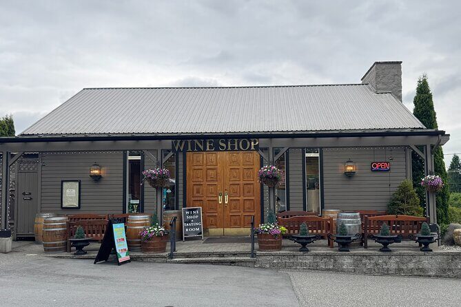 Winery Tasting at Boutique Vineyards - An In-Depth Look at the Vancouver Boutique Winery Tour