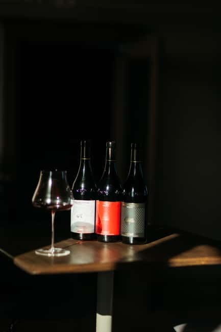 Winery tour and wine tasting with lunch or dinner - Authenticity and Value