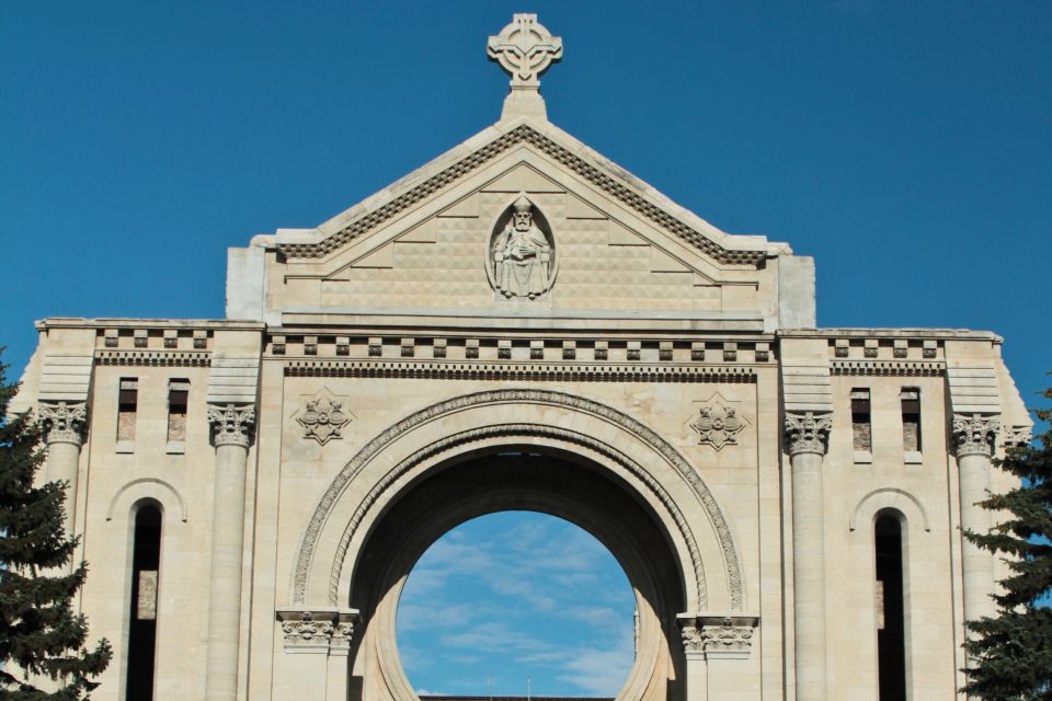 Winnipeg: 2-Hour City Trolley Tour - Inclusions