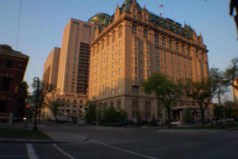 Winnipeg: Self-Guided Smartphone Audio Ghost Tour - Meeting Point and Tour Start