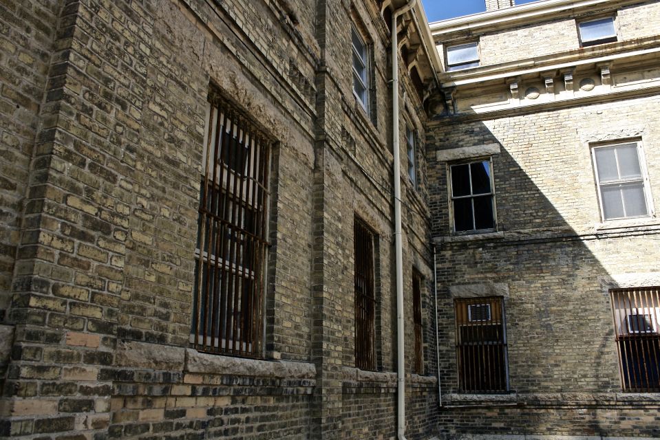 Winnipeg: Self-Guided Smartphone Audio Ghost Tour - Haunting Histories