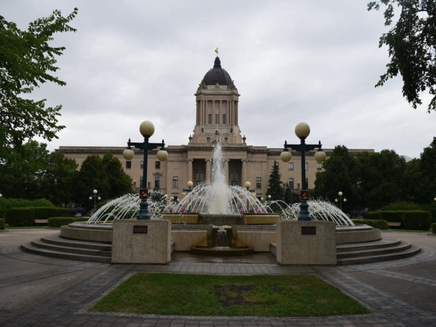 Winnipeg: Wealthy Beginnings Audio Walking Tour - Explore Upper Fort Garry Park