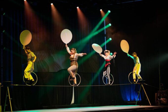 Winter Garden Variety: Cinnamon & Magic - The Wizard of Oz - Ticket Availability