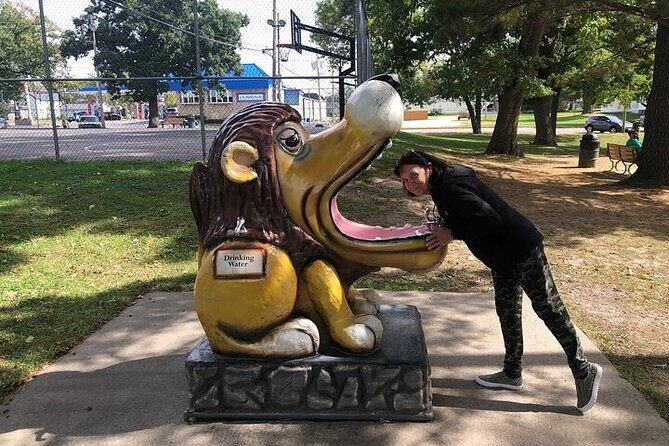 Wisconsin Dells Scavenger Hunt Walking Activity - Key Points