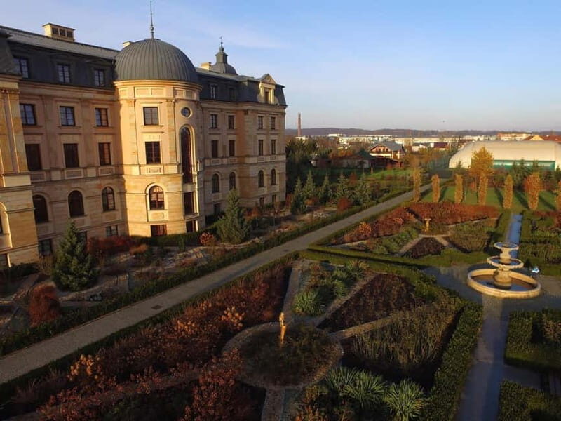 Wocawek private guided city tour - Exploring Wocawek: A Tale of Architecture, History, and Adventure