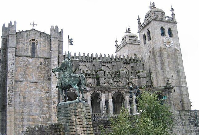 Wonderful Portraits in Porto Private Tour - Key Points