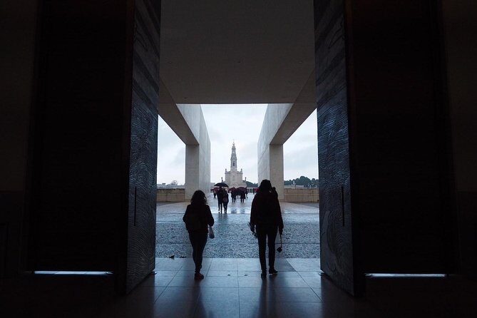 Wonders of Fátima and Óbidos Private Tour to Portugals Center - What’s Included and What Costs Extra