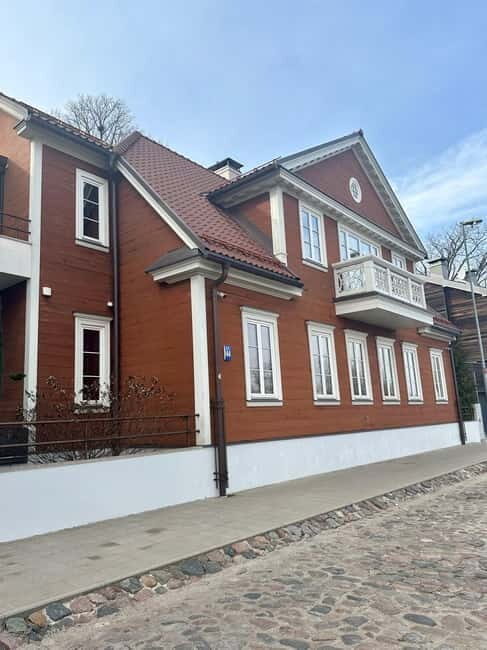 Wooden Riga on foot -psala - The Tour Itself: A Detailed Look