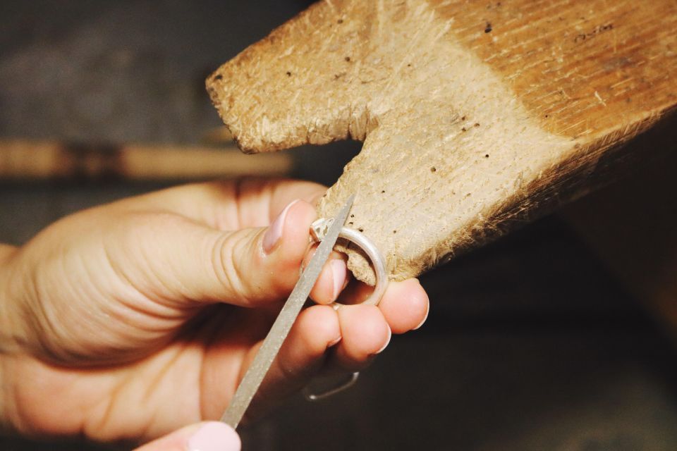 Workshop Make Your Own Jewelry - Casting Process and Materials