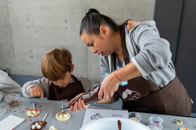 Workshop To Create Your Own Chocolate Bars - Who Will Love This Experience?