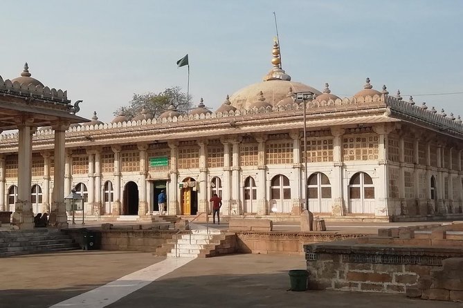 World Heritage Ahmedabad City Tour in Private Car With Guide and Lunch - Reviews and Customer Feedback