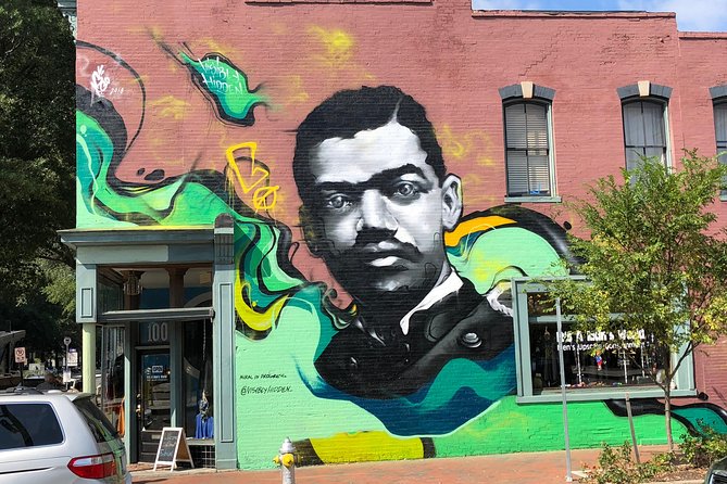 Would I Lie To You? Mural Walks - Navigating the Mural Walk Experience