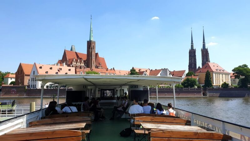Wrocaw: Boat cruise with a licensed guide (1 hour) - The Itinerary in Detail: What to Expect
