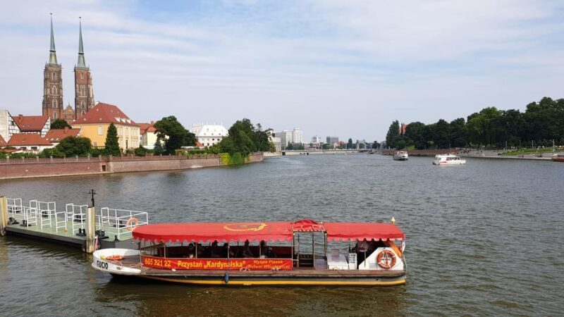 Wrocaw: Gondola cruise with a guide (1 hour) - Key Points