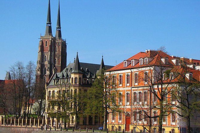 Wroclaw: Ostrow Tumski & Old Town Highlights Private Walking Tour - Inclusions