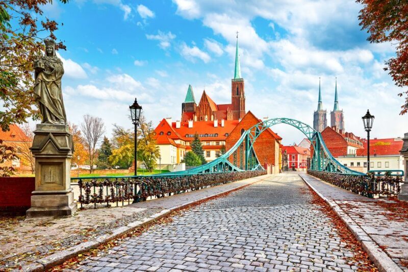 Wroclaw: Private Old Town Guided Walking Tour (2 h) - The Sum Up