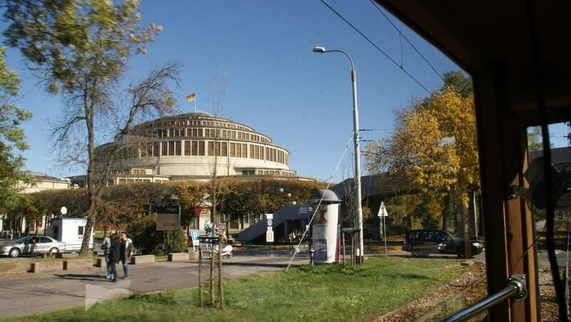 Wroclaw: Private Tour by smal Historic Tram 1,5h 13-16 seats - Who Will Love This Tour?