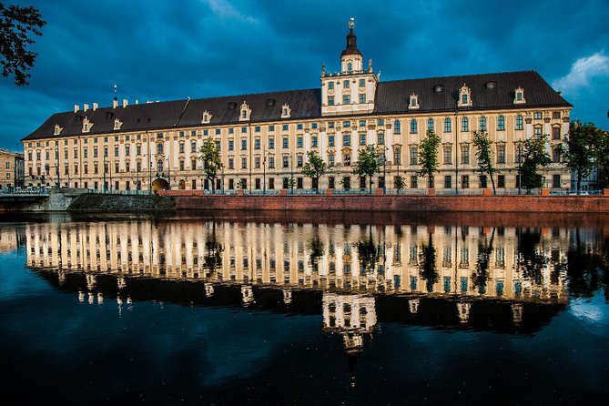 Wroclaw Small Group Tour With Lunch and Entrance Fees From Warsaw - Exploring Wroclaws Old Town