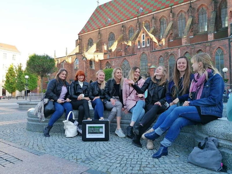 Wroclaw: Spy-Themed Walk & Game with Host/Guide - Authentic Feedback from Participants