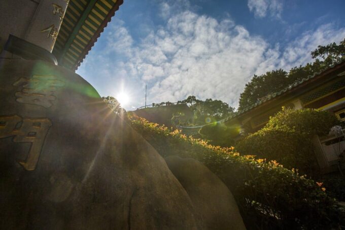Xiamen: Gulangyu Island Highlights Tour With Culture&Scenery - Architectural and Cultural Influences