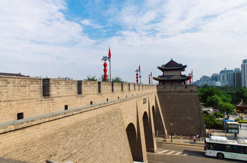 Xian City Wall Private Guided Tour With Cycling Option - Tour Experience