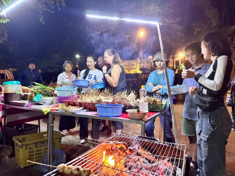 Xi'An Evening Food Tour With Locals - Good To Know