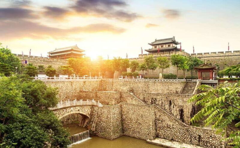 Xi'an: Terracotta Warriors, City Wall, and Muslim Quarter - FAQ