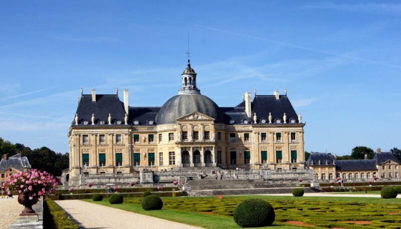 Xmas Paris & Vaux-le-Vicomte Castle Chauffeur Driven 5hrs - Highlights and Unique Experiences