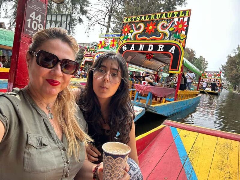 Xochimilco and Garibaldi: Tradition and Music - A Deep Dive into the Experience